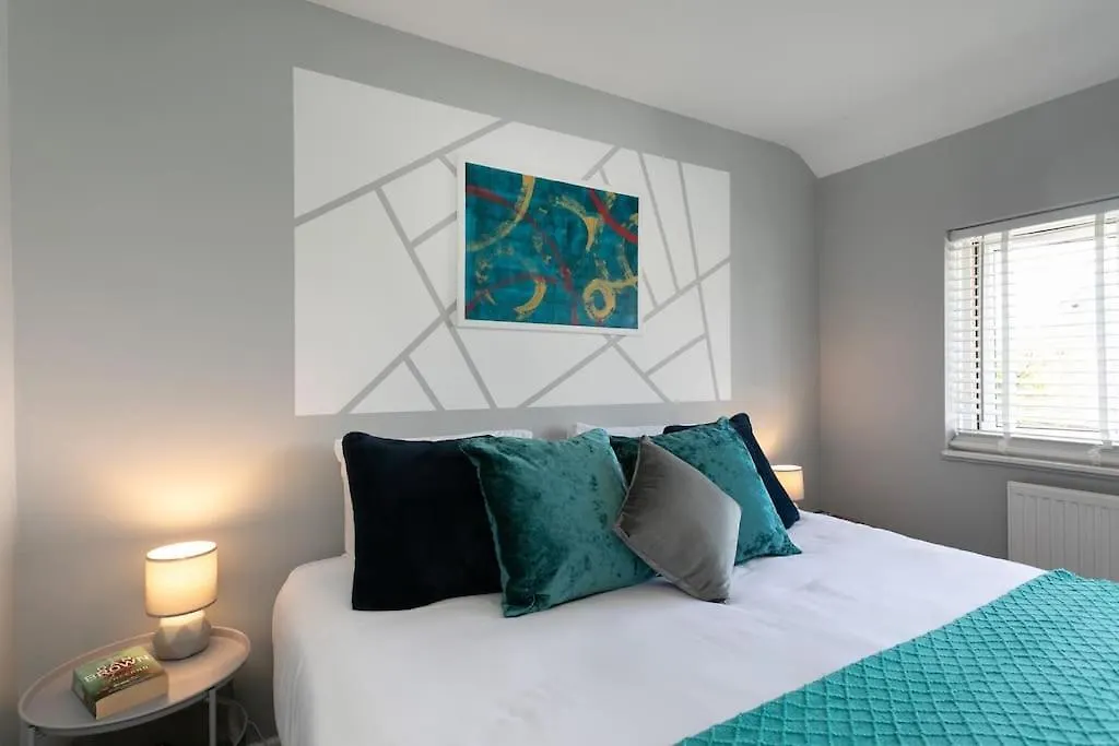 *Contractors, Holidays, Races, 25% Off Long Stays* Cheltenham Holiday home